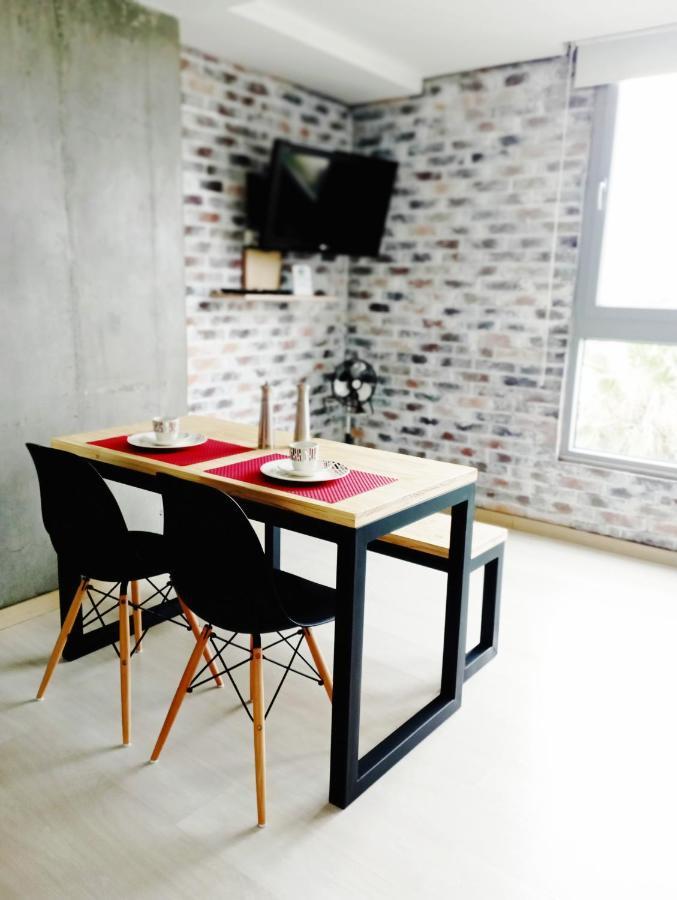 Beautiful & Comfortable Apartment In Laureles Medellín Eksteriør bilde