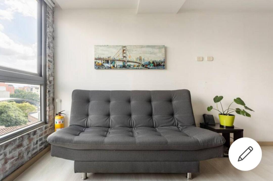 Beautiful & Comfortable Apartment In Laureles Medellín Eksteriør bilde